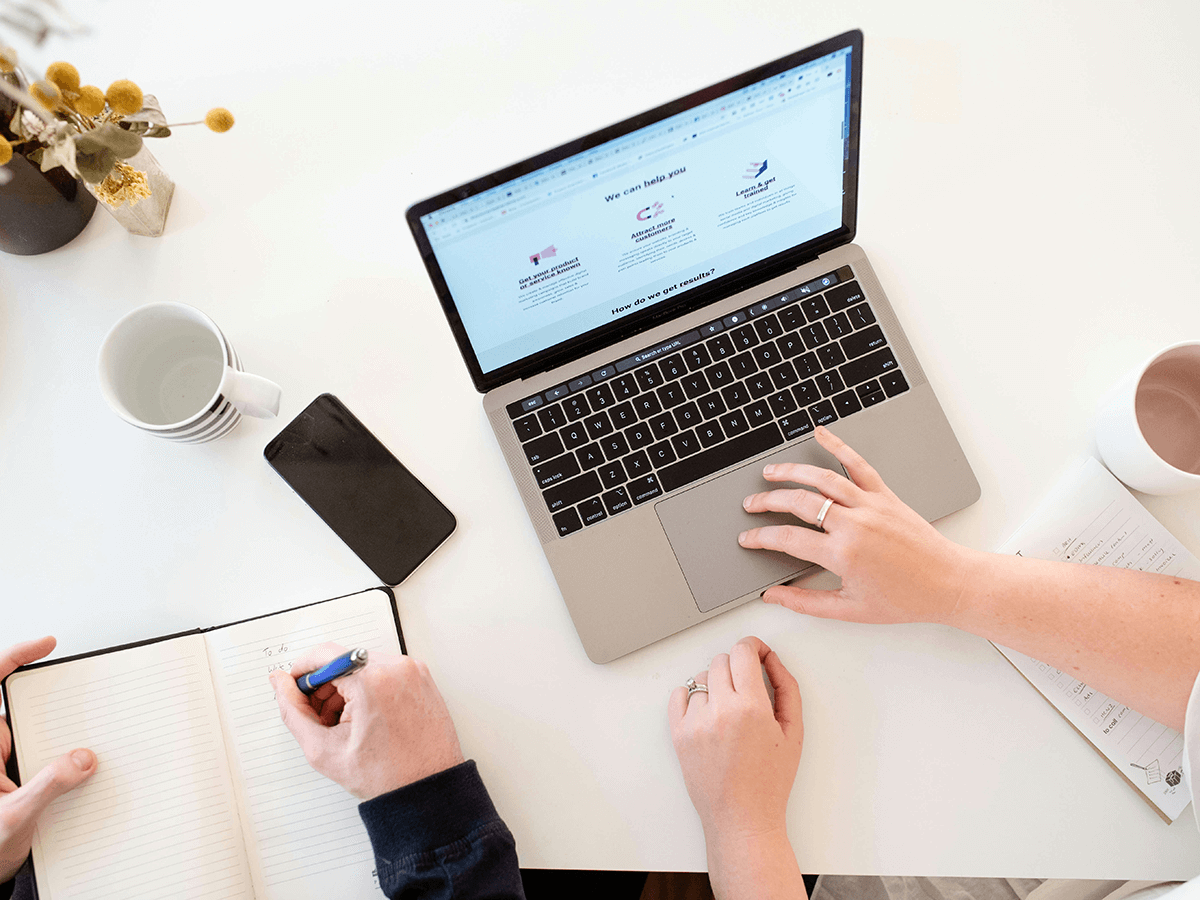 Plan a digital marketing campaign with clear goals, audience insight, and data to stay on track and drive results.